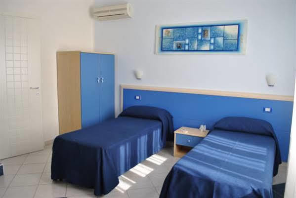 Lewis Rooms Poetto Beach Cagliari Kültér fotó