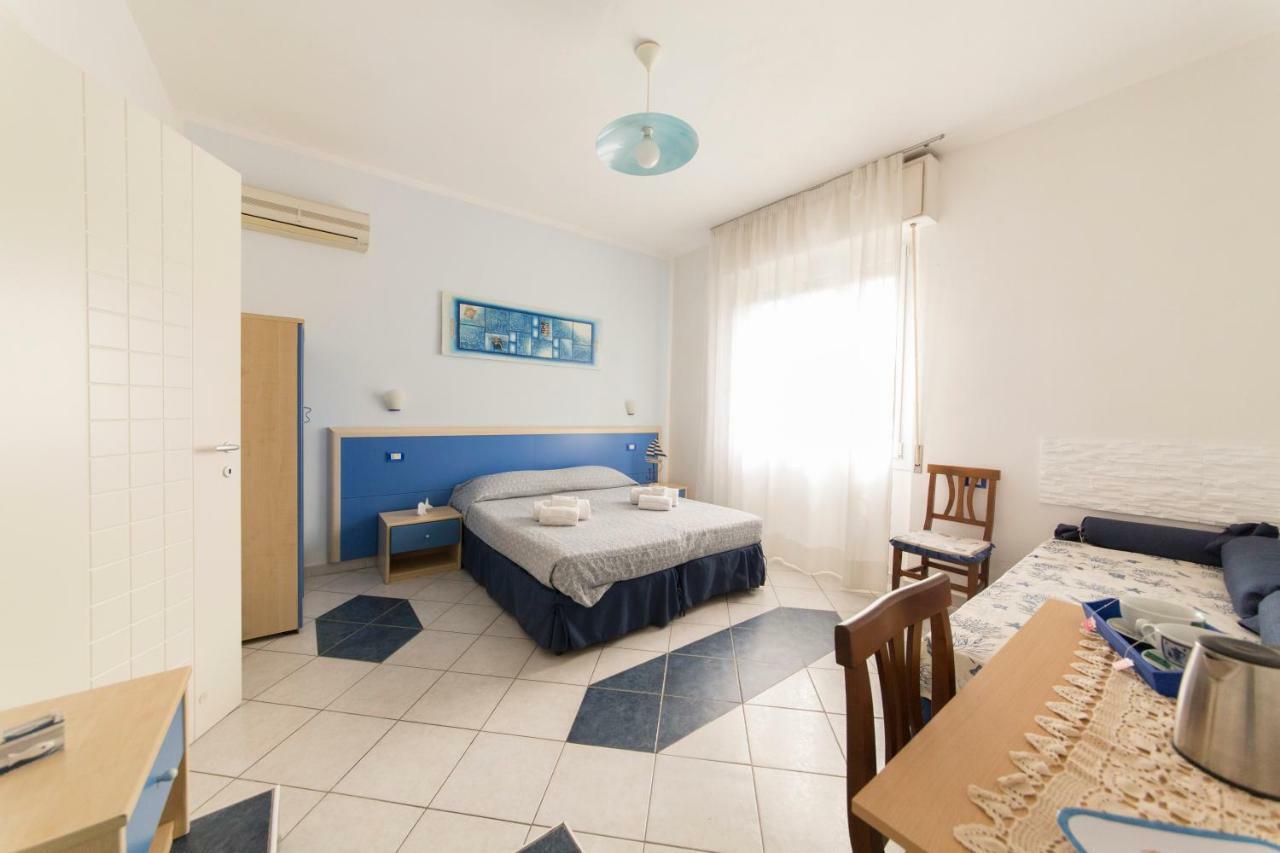 Lewis Rooms Poetto Beach Cagliari Kültér fotó